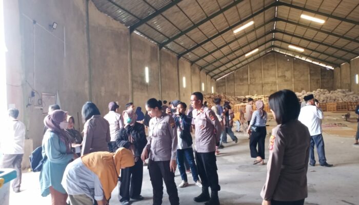 Persiapan Pilkada 2024 di Lombok Barat: Pelipatan Surat Suara dengan Pengamanan Ketat