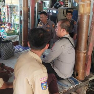 Jumat Curhat di Labuapi: Polisi & Warga Bersinergi Ciptakan Keamanan!