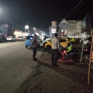 Polsek Batulayar Rutin Patroli Dini Hari, Keamanan Lombok Barat Terjaga