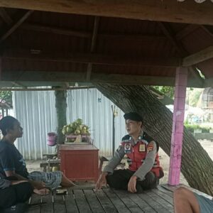 Patroli Dialogis Cooling System Polsek Sekotong: Jaga Kamtibmas Pasca Pilkada 2024