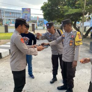Polsek Kediri dan Pemuda Desa Gelogor: Bersama Perangi Stunting Lewat Jumat Berkah