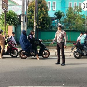 Sat Lantas Polres Bima Kota Gelar Rawan Pagi, Antisipasi Kemacetan dan Atur Lalu Lintas