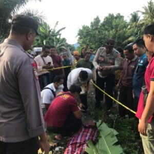 Sesosok Mayat ditemukan tewas mengapung di Kali Sokong