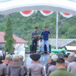 Polres Sumbawa Barat Lakukan Pengamanan Aksi Unjuk Rasa Aliansi Masyarakat Peduli Kabupaten Sumbawa Barat