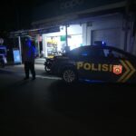 Patroli Pemukiman Polres Lombok Tengah Cegah Aksi Kriminalitas pada Malam Hari.