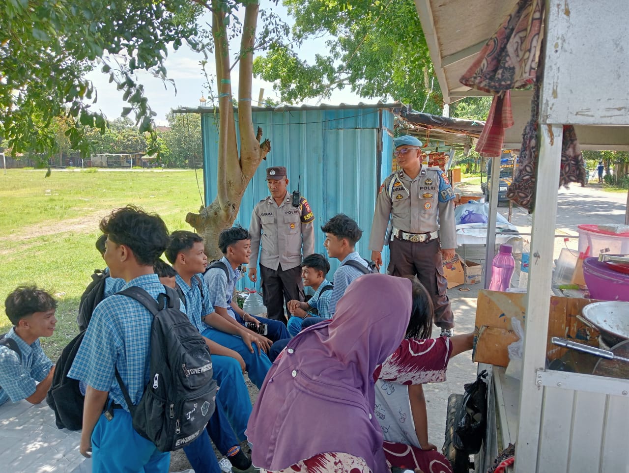 Patroli Siang Polsek Gerung, Sasar Pelajar, Taman, hingga Rumah Sakit