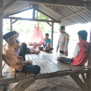 Bhabinkamtibmas Cempi Jaya Ajak Warga Jaga Kamtibmas dan Dukung Ketahanan Pangan