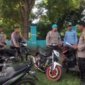Meresahkan, Polsek Moyo Hulu Razia Kendaraan Knalpot Brong Di Sekolah