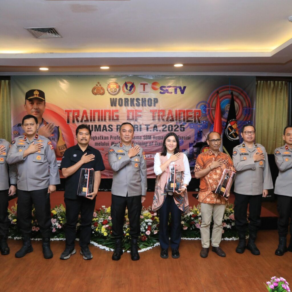 Kadiv Humas Polri Irjen. Pol. Sandi Nugroho membuka workshop training of trainer Polri Tahun Anggaran 2025.