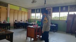 Polisi Kawal Makan Bergizi Gratis: Senyum Bahagia Siswa Lombok Barat