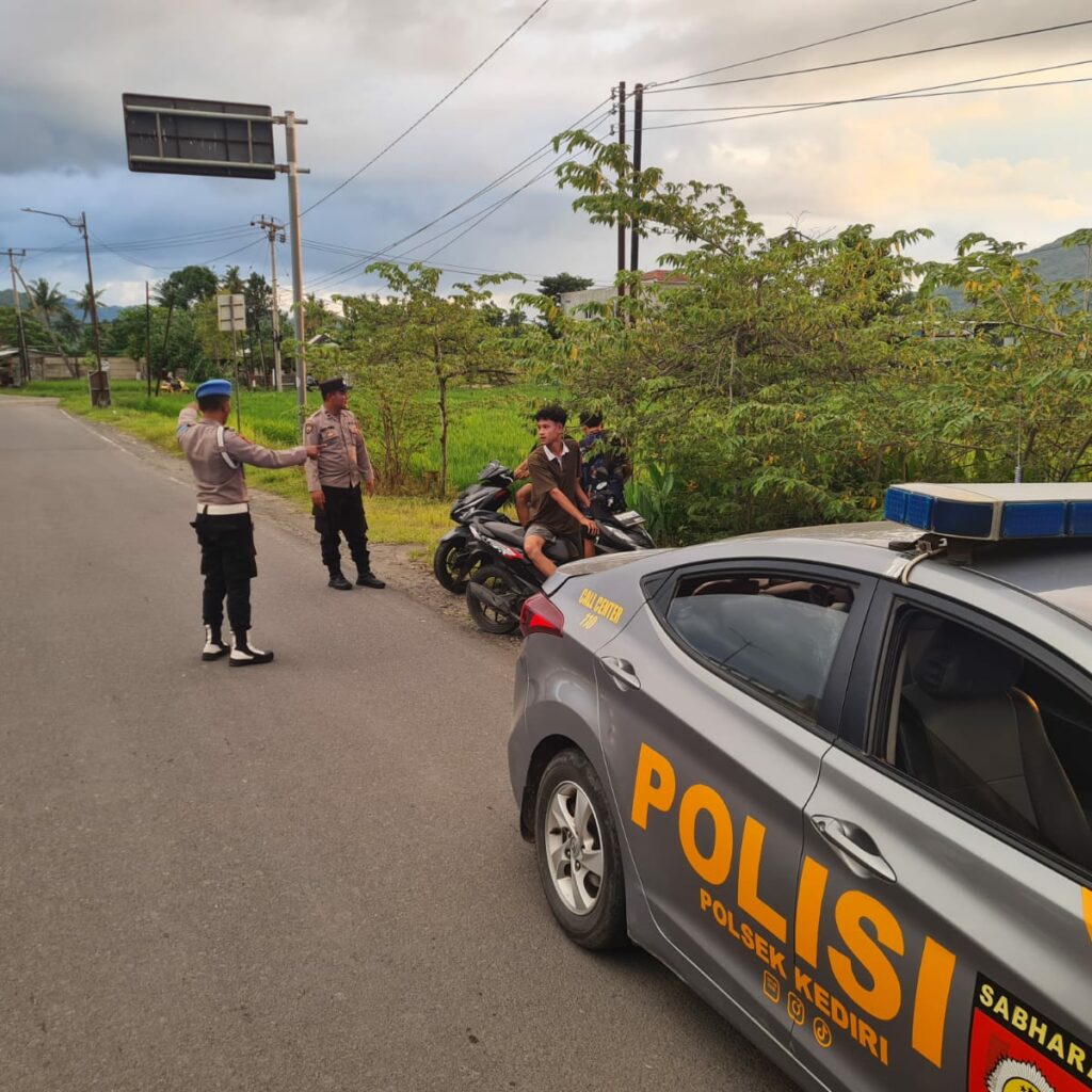 Ngabuburit Aman! Polsek Kediri Perketat Patroli Ramadan