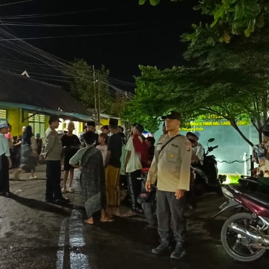 Polsek Labuapi Jamin Keamanan Ibadah Shalat Tarawih Berjamaah di Masjid Arraufurrahim