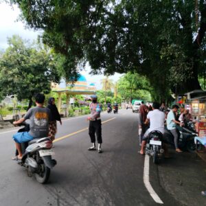 Polsek Lembar Intensifkan Patroli Ramadan, Warga Merasa Aman