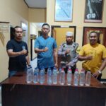 Polsek Buer Sukses Amankan Belasan Botol Miras Dalam Razia Imbangan Operasi Pekat Rinjani 2025