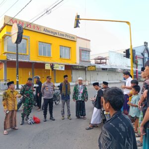 Polsek Dompu Bersama Ketua DPRD, Camat, dan Bhabinsa Gelar Patroli Subuh untuk Wujudkan Keamanan Ramadan