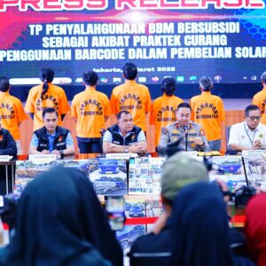 Bareskrim Polri Ungkap Kasus Penyalahgunaan BBM Bersubsidi di Jawa Timur dan Jawa Barat, Sita 16.400 Liter Solar Ilegal