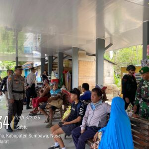 Pastikan Kondusifitas Jelang Idul Fitri, Personil Gabungan Ops Ketupat Di Sumbawa Gencarkan Patroli Dialogis