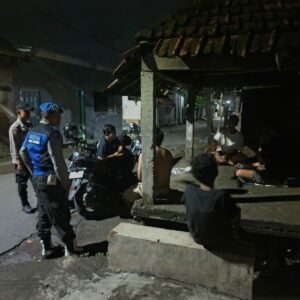 Polsek Kuripan Tingkatkan Patroli Malam untuk Jaga Kamtibmas