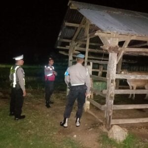 Polsek Sekotong Intensifkan Patroli Malam untuk Cegah Kriminalitas 3C