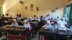 Polsek Labuapi Kawal Uji Coba Program Makan Bergizi Gratis di Lombok Barat