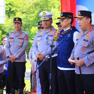 Kapolri Pimpin Pelepasan One Way Nasional Tol Kalikangkung-Cikampek