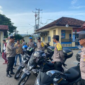 Kapolres Dompu Pimpin Pemeriksaan Kendaraan dan Senjata Api Dinas