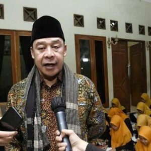 Sesepuh Ponpes Buntet Apresiasi Kapolri yang Sukses Amankan Mudik Lebaran