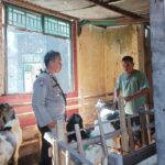 Bhabinkamtibmas Polsek Batulayar Sosialisasikan Pemanfaatan Lahan Pekarangan untuk Ketahanan Pangan