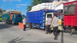Polsek KP3 Tano Laksanakan KRYD di Pelabuhan Poto Tano, Perketat Pengawasan Cegah Gangguan Kamtibmas