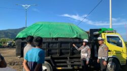 Satlantas Polres Bima Kota Sosialisasikan Kamseltibcarlantas kepada Sopir Truk Pasir di Amahami