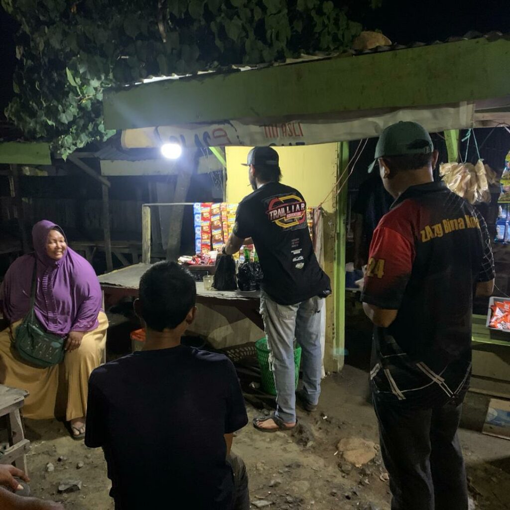 Tim Opsnal Polsek Rasbar Gerebek Warung Penjual Miras di Kawasan Amahami