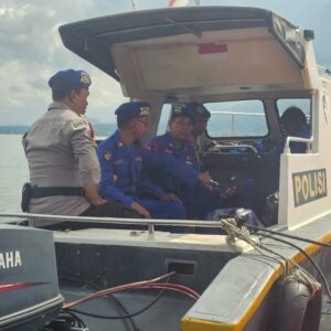 Sat Polairud Polres Bima Kota Gelar Patroli di Obyek Wisata Bahari