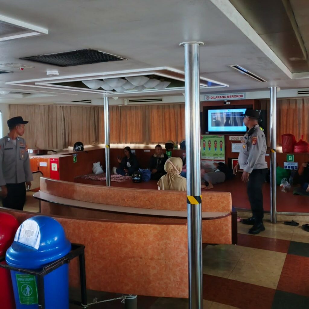 Arus Lancar di Pelabuhan Lembar Saat Libur Idul Adha