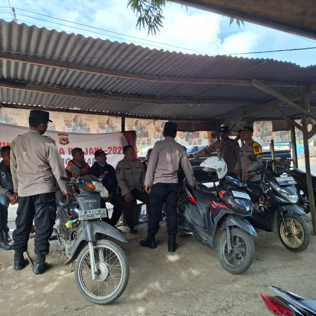 Polres Lombok Barat Gelar Penyuluhan Kamtibmas di Pasar Gerung