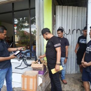 Sat Narkoba Polres Bima Kota Intensifkan Razia Miras, 105 Botol Berhasil Diamankan