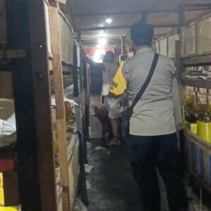 Polisi Sambangi Peternak Ayam di Kediri Lombok Barat, Dukung Swasembada Pangan
