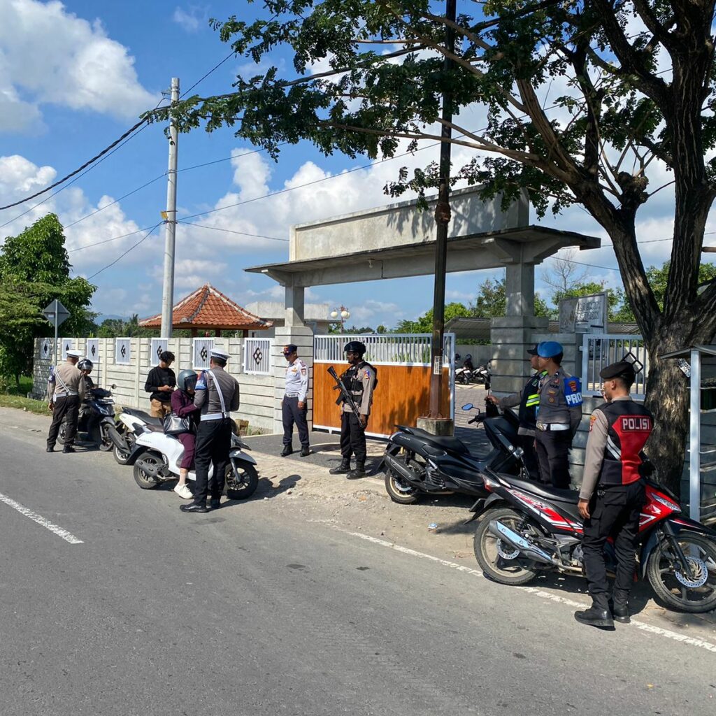 Polres Lombok Barat Gencarkan Operasi Patuh Rinjani 2025, 70 Pelanggar Ditilang di Bypass BIL 2