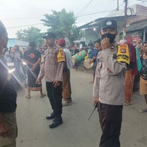 Sinergi Polisi dan Warga Amankan Nyongkolan di Desa Banyu Urip, Gerung