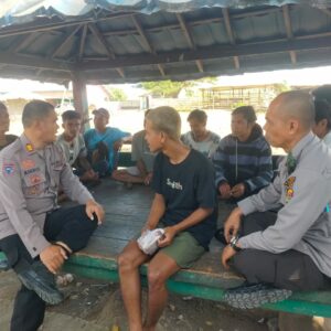 Kasat Binmas Polres Dompu Laksanakan Tatap Muka dan Himbauan Kamtibmas di Desa Manggeasi