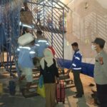 Polsek Kawasan Pelabuhan Laut Bima Laksanakan Pengamanan Embarkasi dan Debarkasi Kapal KM. LEUSER di Pelabuhan Bima
