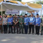 Kapolres Sumbawa Turut serta Dalam Kegiatan Pemusnahan 843 Botol Minuman Keras Ilegal di Halaman Kantor Bupati Sumbawa