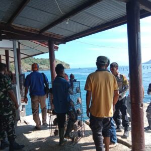 Anggota Jaga SPKT Polsek Jereweh Laksanakan Patroli Dialogis “MANTAP” di Wilayah Pesisir