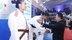 Kapolri Jadi Wasit di Kejuaraan Judo Kapolri Cup 2025