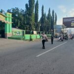 Personel Polsek Rasanae Barat Laksanakan Strong Point Pagi, Wujudkan Rasa Aman bagi Pengguna Jalan