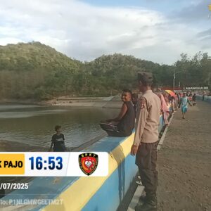 POLSEK PAJO AMANKAN LOMBA DAYUNG SAMPAN TRADISIONAL DI WADUK LA NANGGA