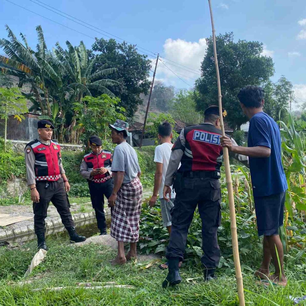 Polisi Lakukan Patroli Tanam Jagung di Dusun Kelebut untuk Dukung Swasembada Pangan