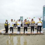 Tanam Mangrove di Kalbar, Kapolri: Jaga Lingkungan untuk Masa Depan Anak-Cucu Kita