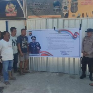 Polsek Bolo Memasang Spanduk Maklumat Kapolda NTB, Terkait Penyampaian Pendapat di Muka Umum dan Tindakan Kepolisian