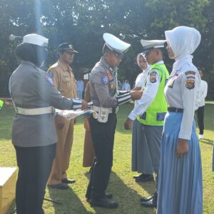 satuan lalu lintas polres sumbawa barat laksanakan sosialisasi dan pembinaan tim patroli keselamatan sekolah