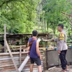Bhabinkamtibmas Senggigi Dorong Pemanfaatan Lahan Kosong untuk Ketahanan Pangan Warga Dusun Loco